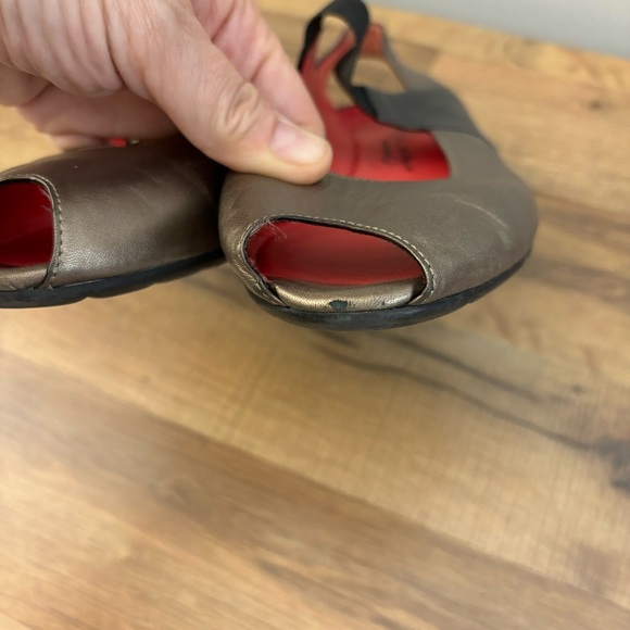 Pas de Rouge Silvia Peep Toe Low Wedge Leather Shoes Women's - Picture 3 of 12